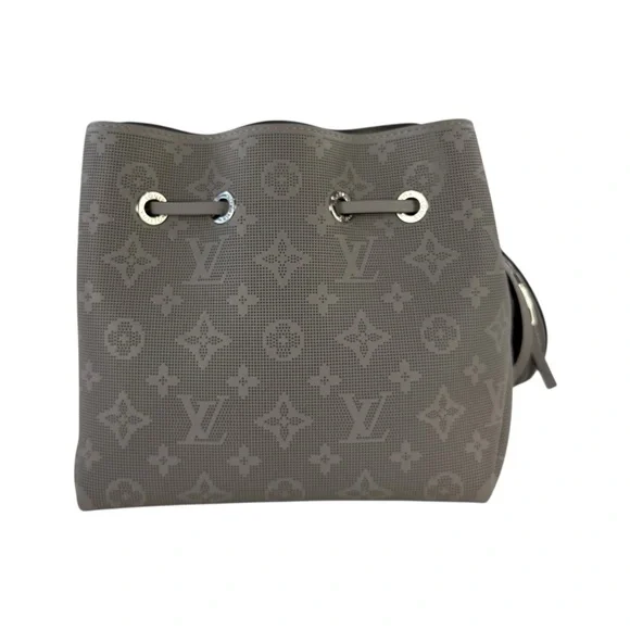 Louis Vuitton Bella Mahina Leather Bella Bucket Bag - Picture 5 of 13